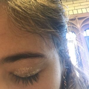 Meet your Posher, Carla